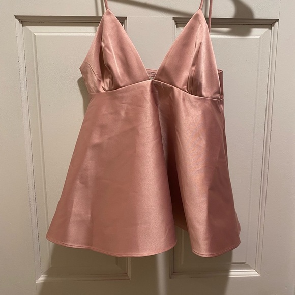 H&M Pink Satin top - Picture 1 of 3